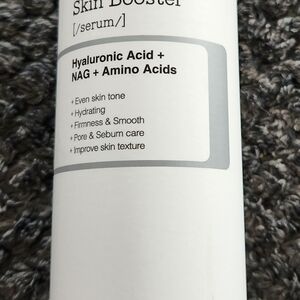 Skin Booster Serum with Hyaluronic Acid - White